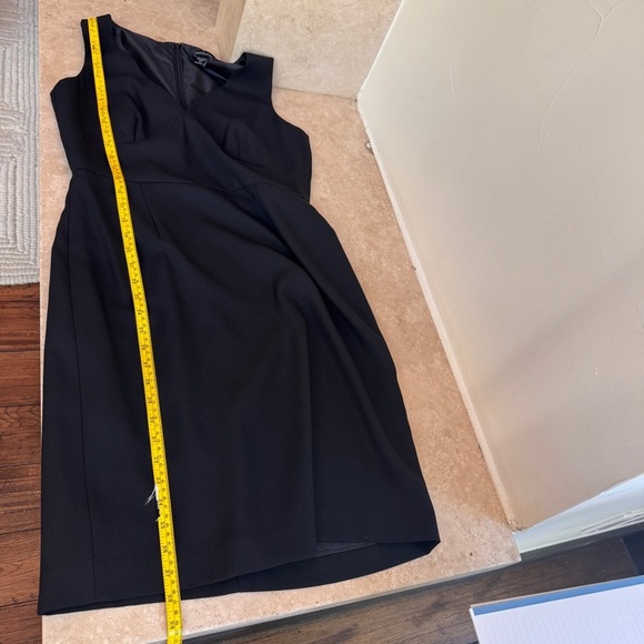 Moda International Sleeveless V Neck Classic Little Black Dress Womens Size 8 - Picture 9 of 12